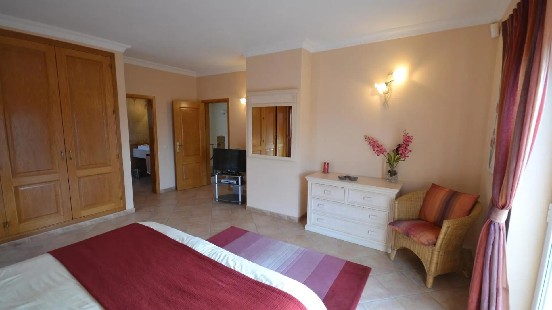 Villa Vida Nova Algarve, Infinity Pool And Awesome Coastal Views Monchique